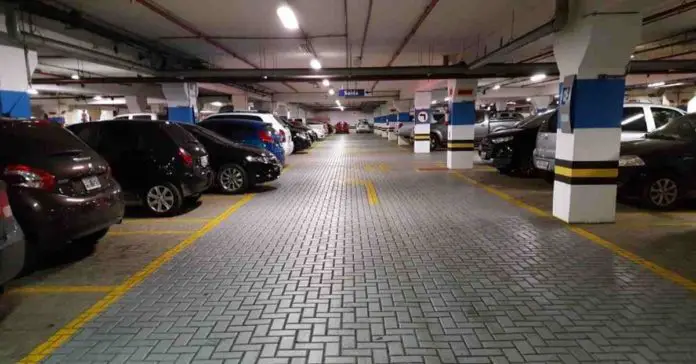 Service Tax On Parking Facility Operators In Malls: Payable Or Not